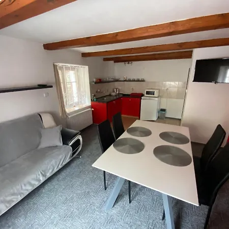 Apartman U Vltavy Apartamento